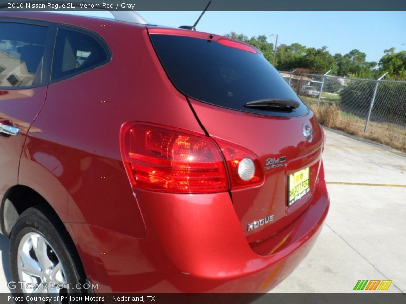 Venom Red / Gray 2010 Nissan Rogue SL
