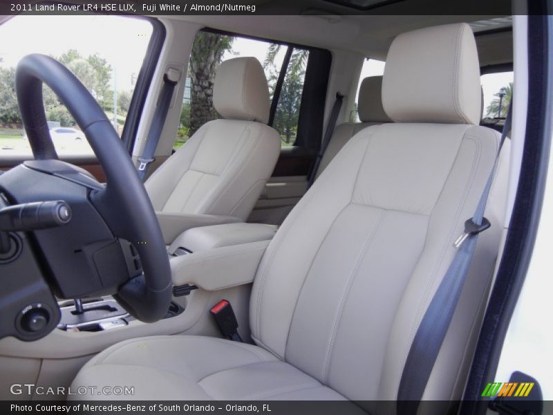  2011 LR4 HSE LUX Almond/Nutmeg Interior