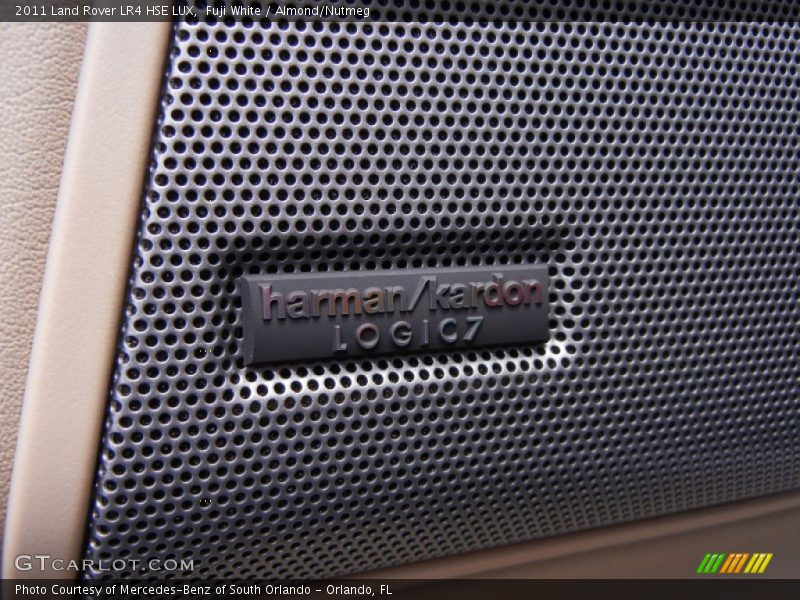 Fuji White / Almond/Nutmeg 2011 Land Rover LR4 HSE LUX