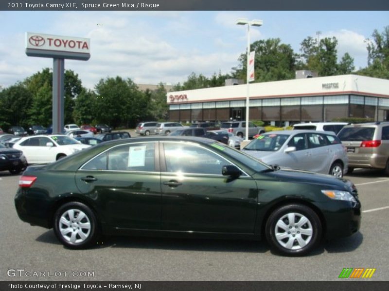Spruce Green Mica / Bisque 2011 Toyota Camry XLE