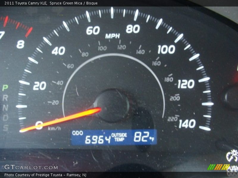 Spruce Green Mica / Bisque 2011 Toyota Camry XLE