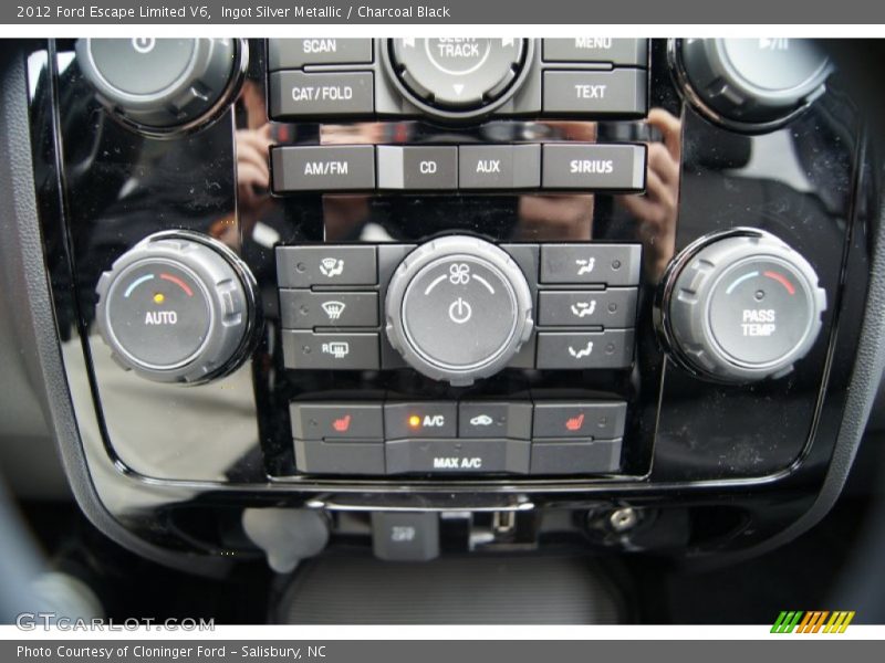 Controls of 2012 Escape Limited V6