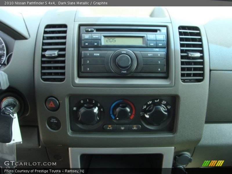 Controls of 2010 Pathfinder S 4x4