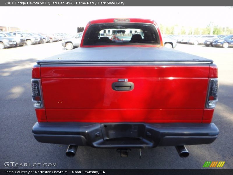 Flame Red / Dark Slate Gray 2004 Dodge Dakota SXT Quad Cab 4x4