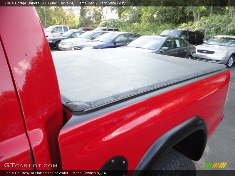 Flame Red / Dark Slate Gray 2004 Dodge Dakota SXT Quad Cab 4x4
