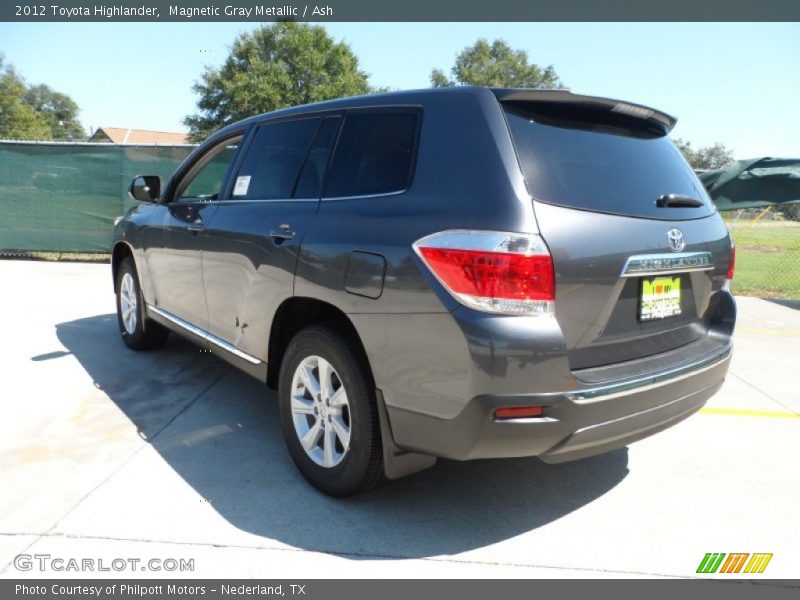 Magnetic Gray Metallic / Ash 2012 Toyota Highlander
