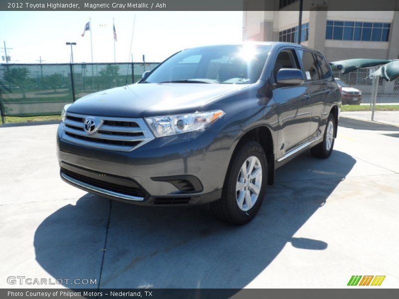 Magnetic Gray Metallic / Ash 2012 Toyota Highlander