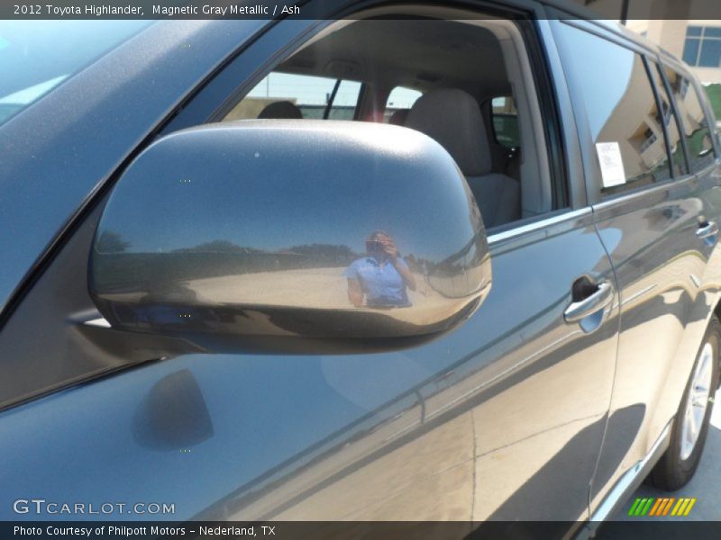 Magnetic Gray Metallic / Ash 2012 Toyota Highlander