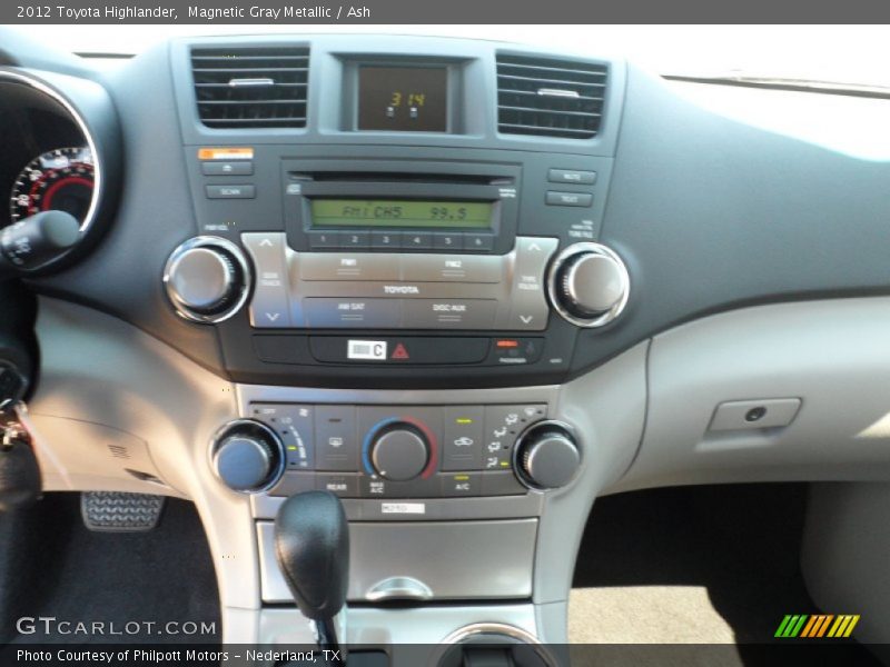 Magnetic Gray Metallic / Ash 2012 Toyota Highlander