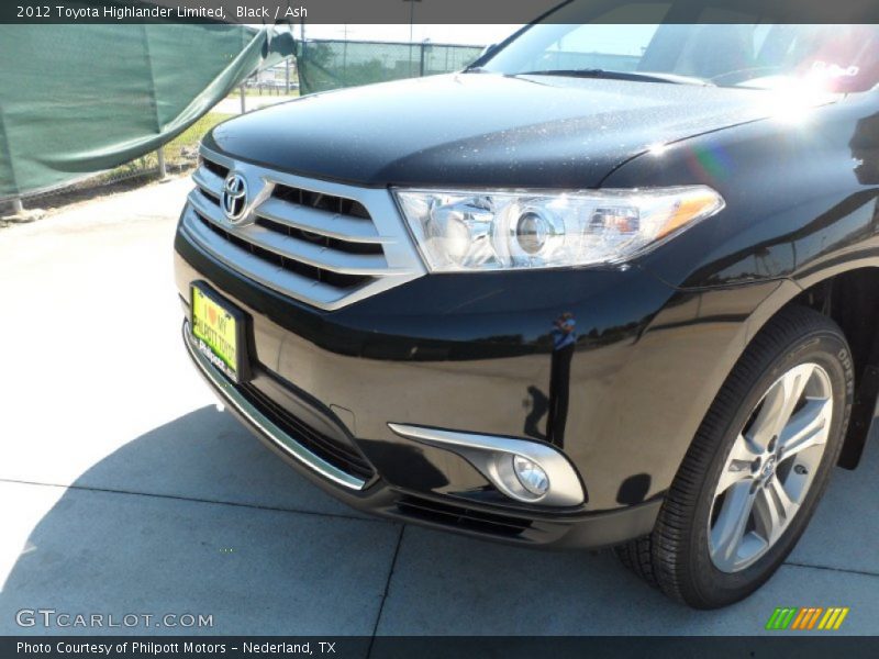 Black / Ash 2012 Toyota Highlander Limited