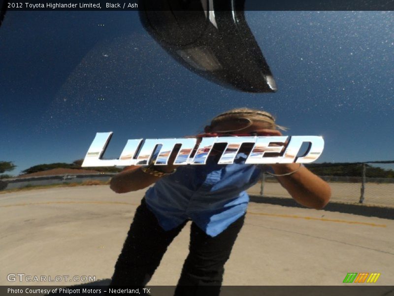  2012 Highlander Limited Logo