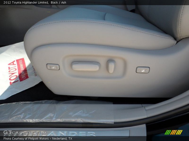 Black / Ash 2012 Toyota Highlander Limited