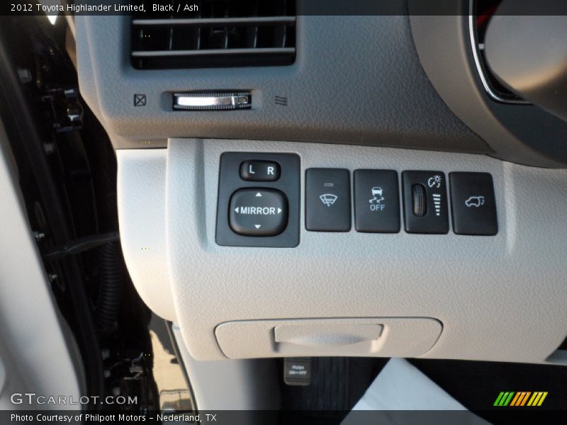 Controls of 2012 Highlander Limited