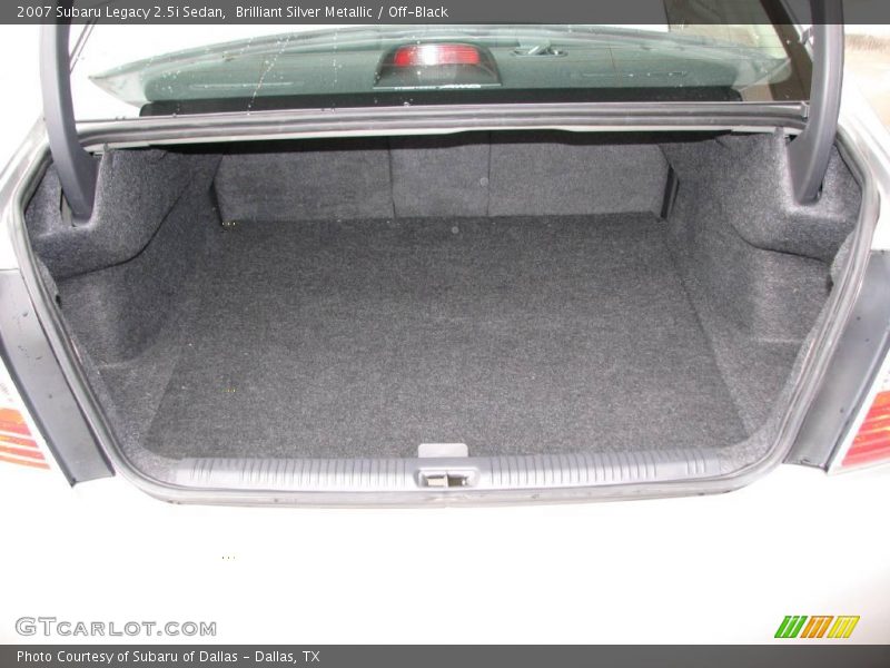 Brilliant Silver Metallic / Off-Black 2007 Subaru Legacy 2.5i Sedan