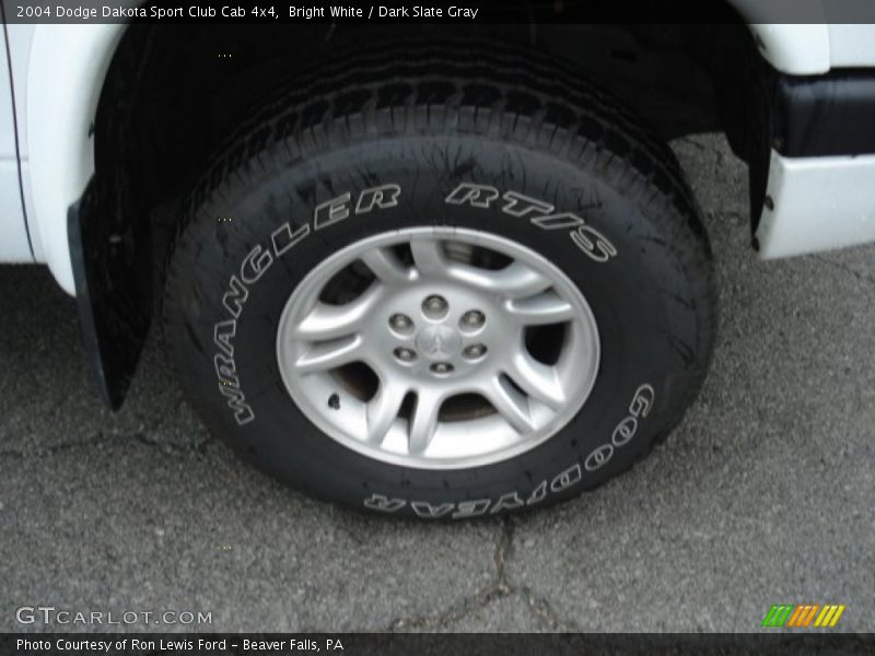 Bright White / Dark Slate Gray 2004 Dodge Dakota Sport Club Cab 4x4