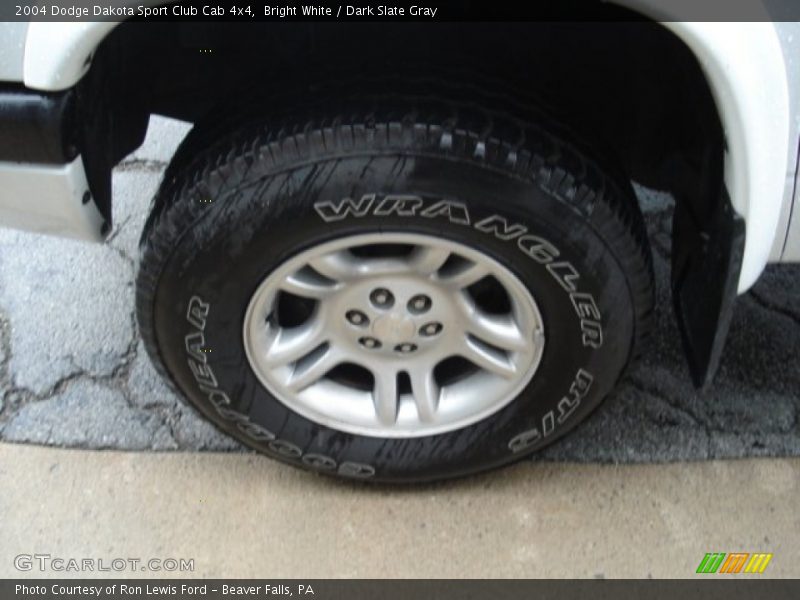 Bright White / Dark Slate Gray 2004 Dodge Dakota Sport Club Cab 4x4
