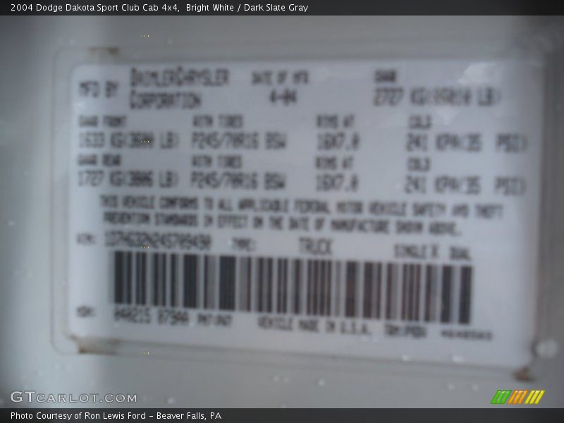 Bright White / Dark Slate Gray 2004 Dodge Dakota Sport Club Cab 4x4