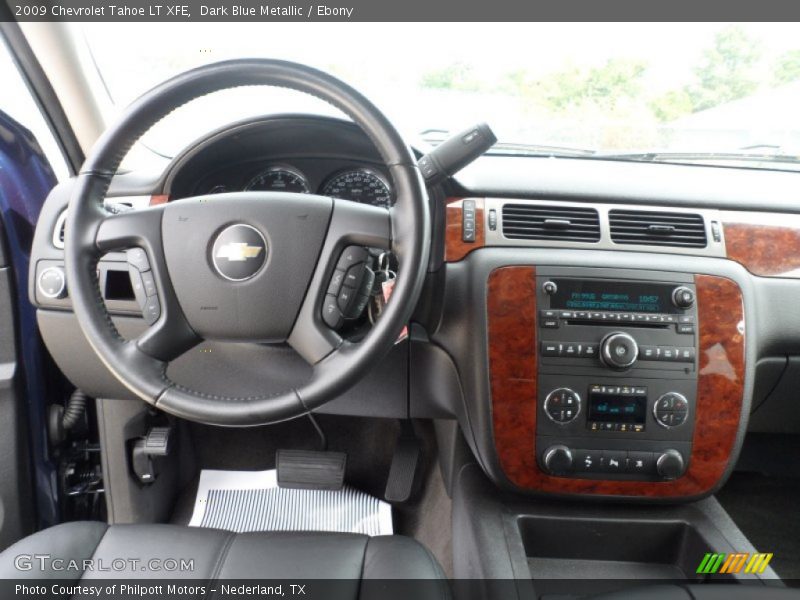 Dashboard of 2009 Tahoe LT XFE