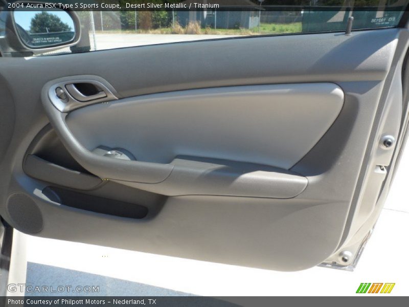 Door Panel of 2004 RSX Type S Sports Coupe