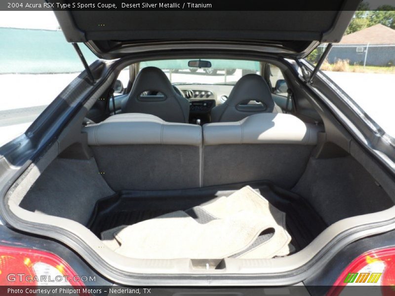  2004 RSX Type S Sports Coupe Trunk