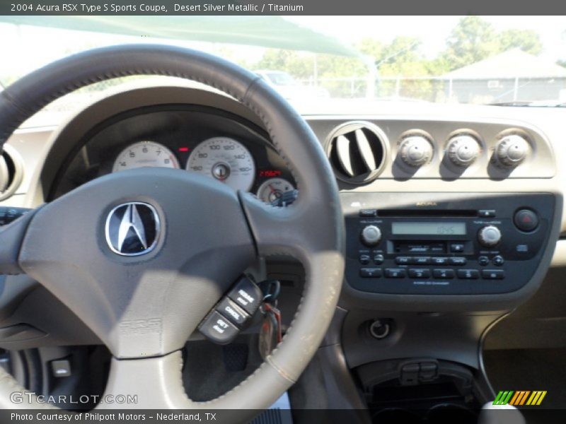 Controls of 2004 RSX Type S Sports Coupe
