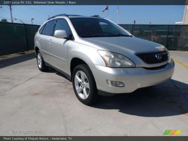 Front 3/4 View of 2005 RX 330