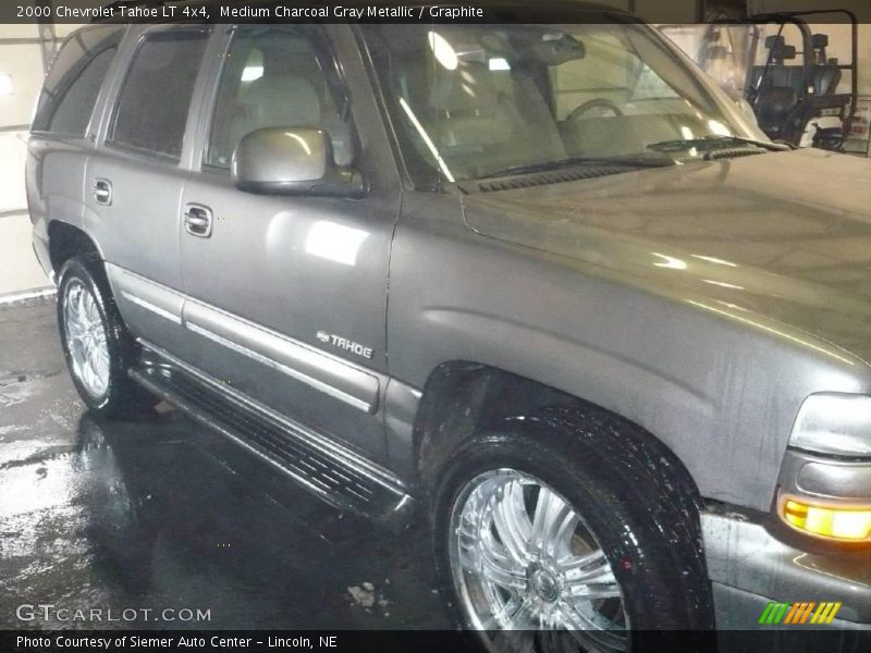 Medium Charcoal Gray Metallic / Graphite 2000 Chevrolet Tahoe LT 4x4