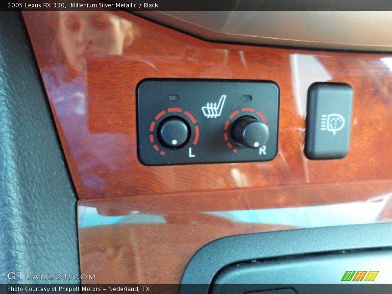 Controls of 2005 RX 330