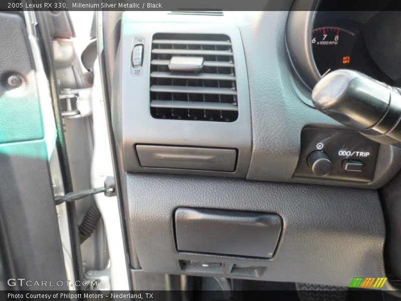 Millenium Silver Metallic / Black 2005 Lexus RX 330