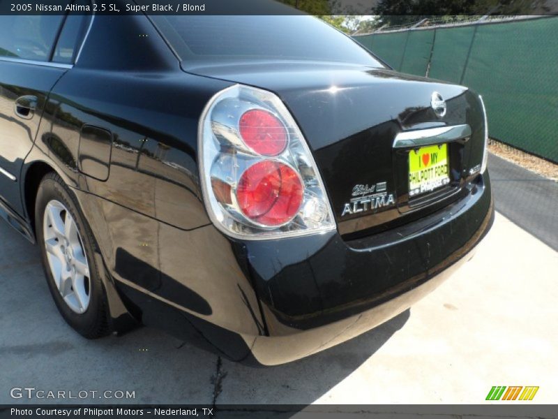 Super Black / Blond 2005 Nissan Altima 2.5 SL