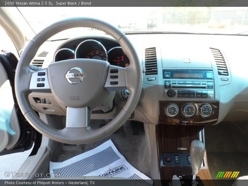 Super Black / Blond 2005 Nissan Altima 2.5 SL