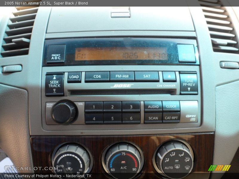 Super Black / Blond 2005 Nissan Altima 2.5 SL