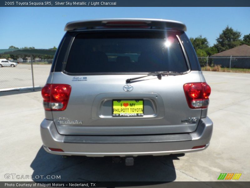 Silver Sky Metallic / Light Charcoal 2005 Toyota Sequoia SR5