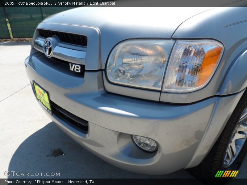 Silver Sky Metallic / Light Charcoal 2005 Toyota Sequoia SR5