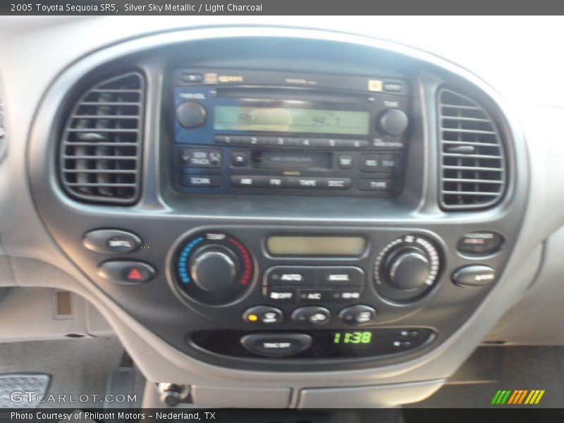 Silver Sky Metallic / Light Charcoal 2005 Toyota Sequoia SR5