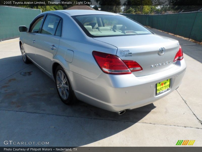 Titanium Metallic / Light Gray 2005 Toyota Avalon Limited