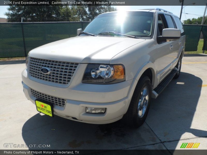 Cashmere Tri-Coat Metallic / Medium Parchment 2006 Ford Expedition Limited