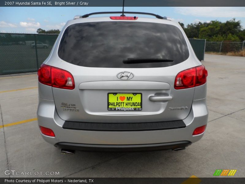 Bright Silver / Gray 2007 Hyundai Santa Fe SE