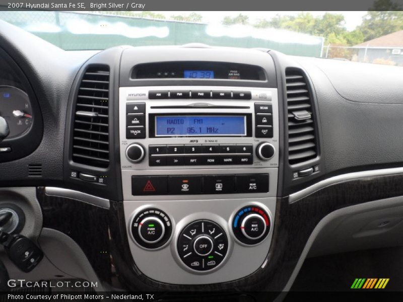 Bright Silver / Gray 2007 Hyundai Santa Fe SE