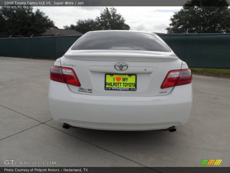 Super White / Ash 2008 Toyota Camry XLE V6