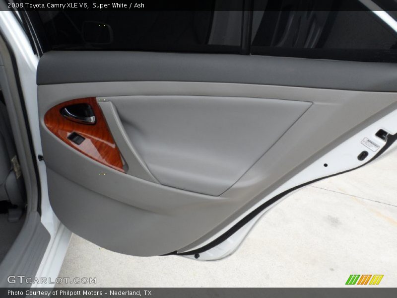 Super White / Ash 2008 Toyota Camry XLE V6