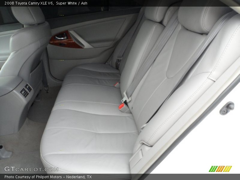 Super White / Ash 2008 Toyota Camry XLE V6