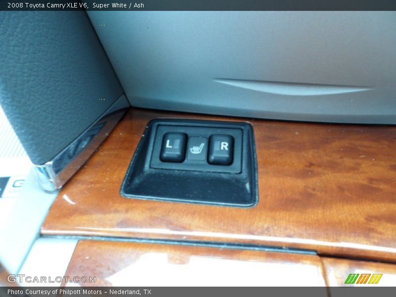 Super White / Ash 2008 Toyota Camry XLE V6