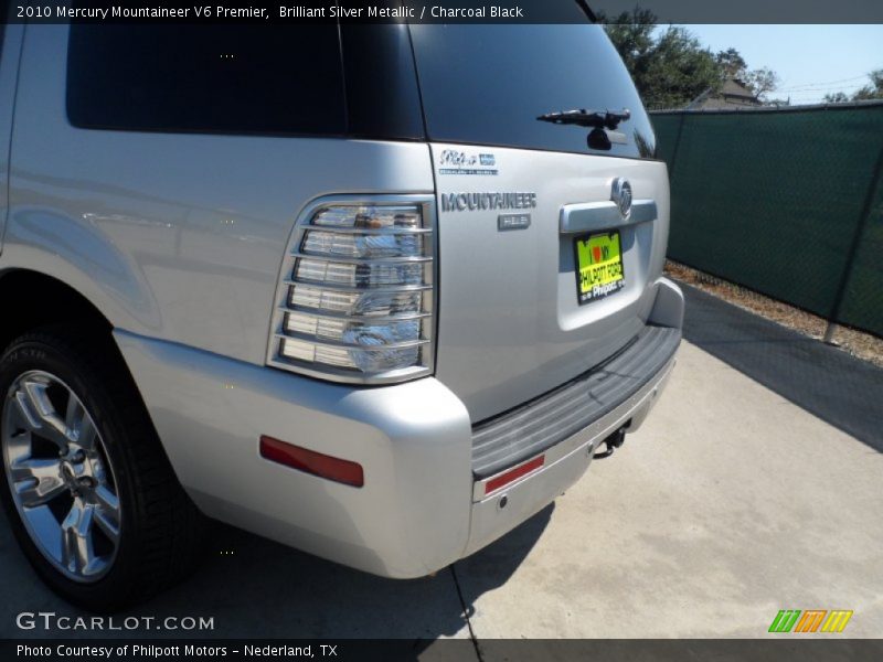 Brilliant Silver Metallic / Charcoal Black 2010 Mercury Mountaineer V6 Premier