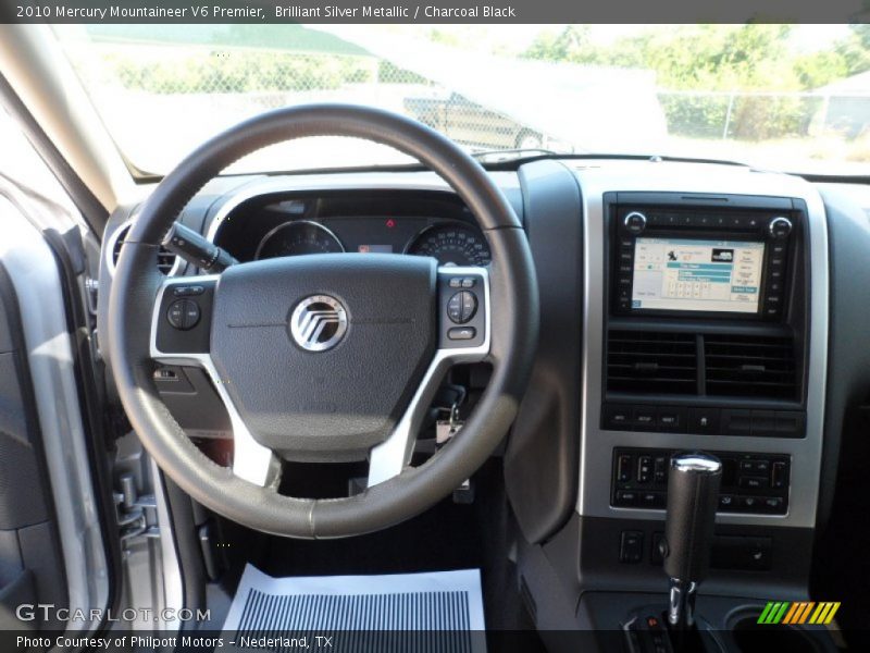 Dashboard of 2010 Mountaineer V6 Premier