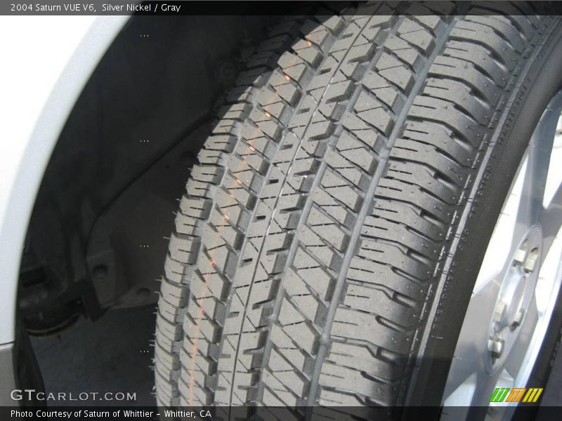 Silver Nickel / Gray 2004 Saturn VUE V6