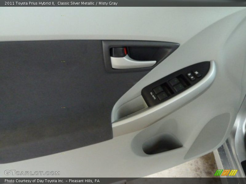 Classic Silver Metallic / Misty Gray 2011 Toyota Prius Hybrid II