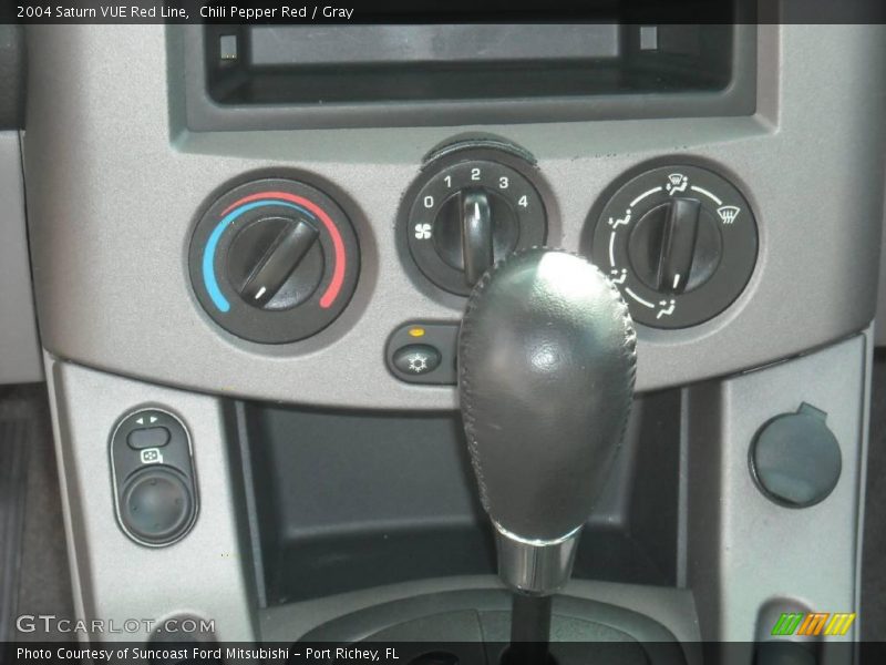 Chili Pepper Red / Gray 2004 Saturn VUE Red Line
