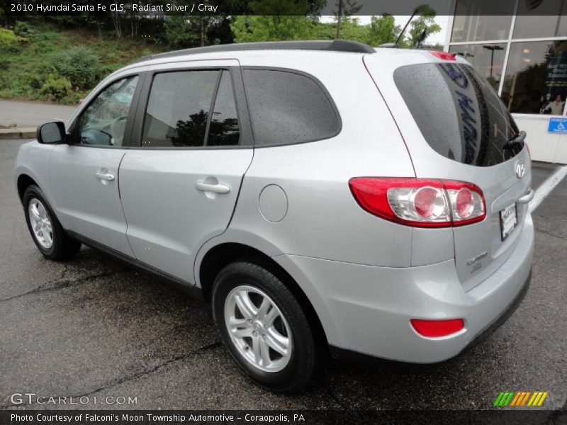 Radiant Silver / Gray 2010 Hyundai Santa Fe GLS