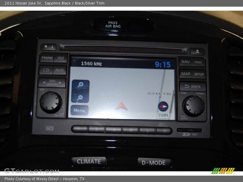 Sapphire Black / Black/Silver Trim 2011 Nissan Juke SV